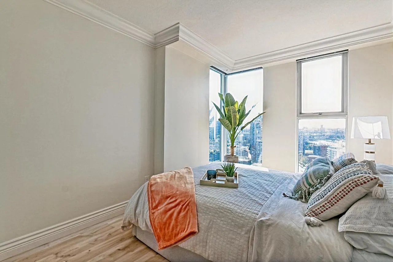 Yaletown Gem Bright And Modern 2Bd Suite Vancouver Apartment